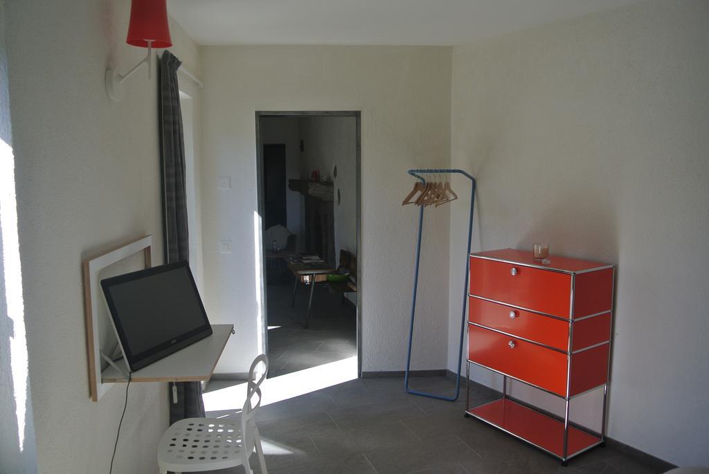 A Cà balade in Design Apartamento Miglieglia Exterior foto